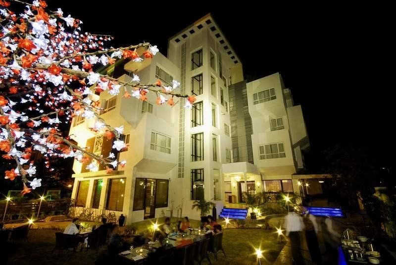 Click Hotel Nashik Exterior photo