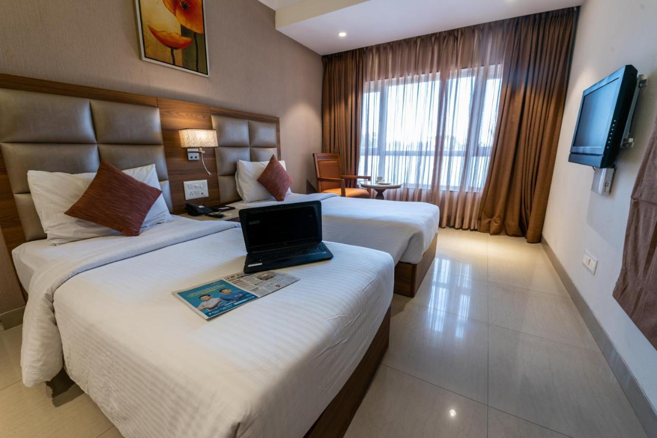 Click Hotel Nashik Exterior photo